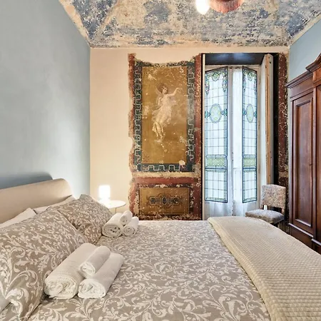 Apartamento Acadamis -il Rifugio Dei Mercanti- Piazza Castello *