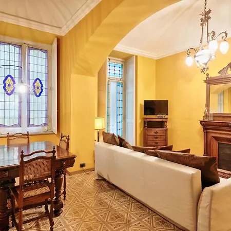 Acadamis -il Rifugio Dei Mercanti- Piazza Castello