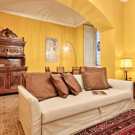 Acadamis -il Rifugio Dei Mercanti- Piazza Castello דירה *