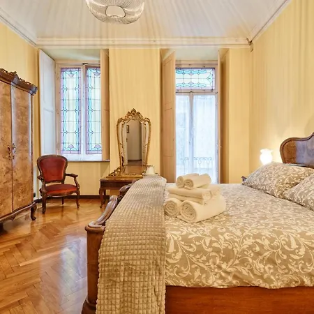 Apartament Acadamis -il Rifugio Dei Mercanti- Piazza Castello Turyn