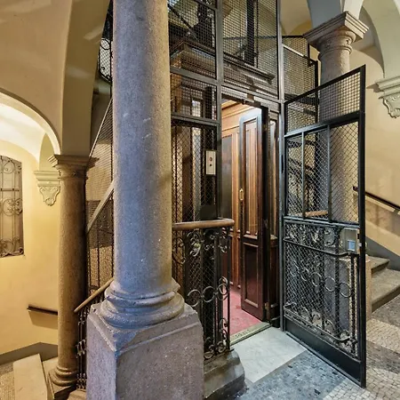 Апартаменты Acadamis -il Rifugio Dei Mercanti- Piazza Castello Турин